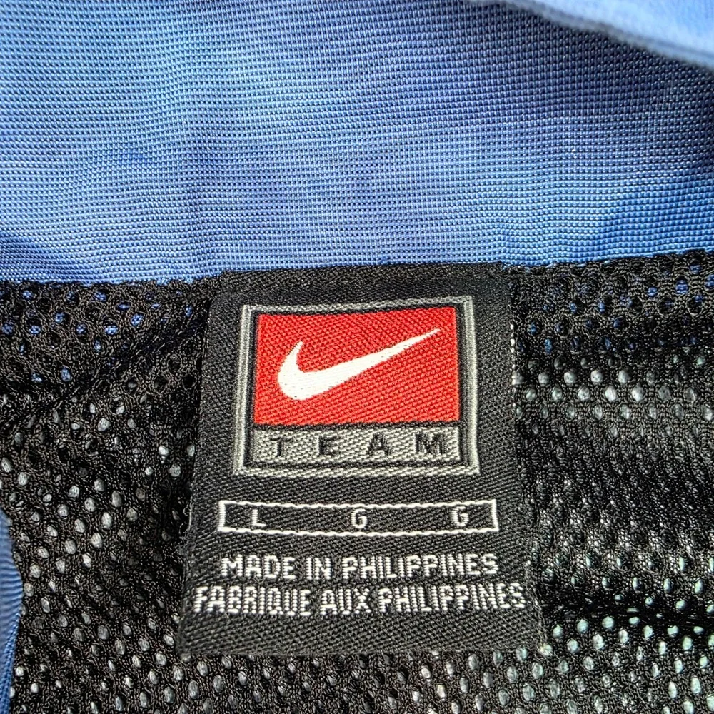 Nike removable hood
